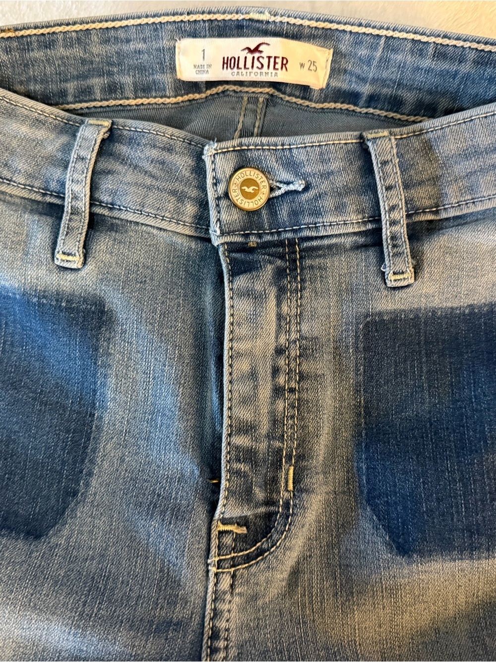 Hollister Slim Light-Blue Washed Jeans